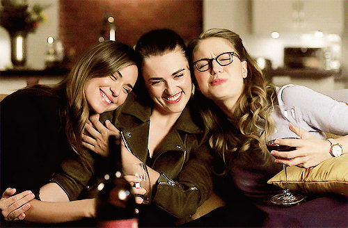 snowcaitlins:Well, that’s what friends are for. We get each other through the dark times.