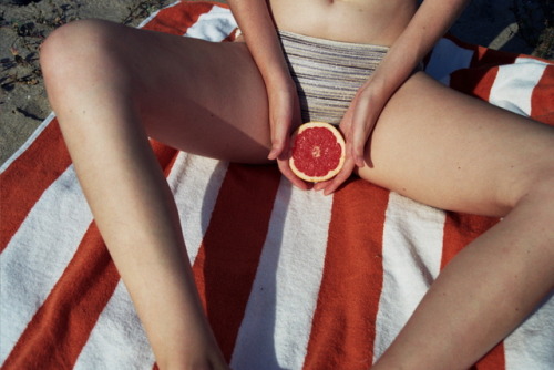 dejongmarion:  Autoportrait au pamplemousse, 2017, from the editorial Mediterráneo.Shot on Canon Eos 1000F with Fujifilm Xtra 400. 