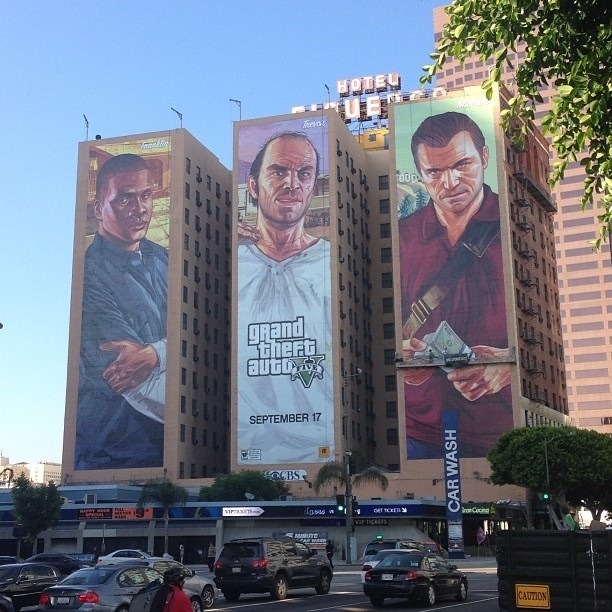 hazeyblvd:  GTA V mural looks DOPE 