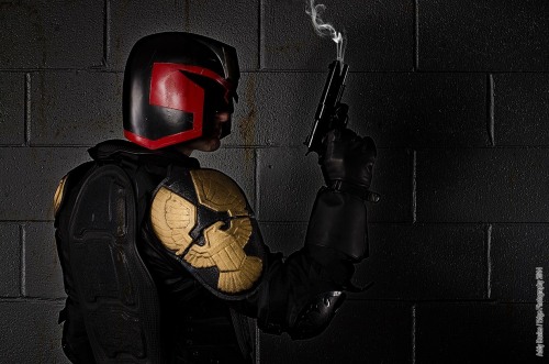 sharemycosplay:  #JudgeDredd by #cosplayer argentcosplay! Totally awesomeness! #cosplay #submissionwww.facebook.com/argentcosplay  Photos by Addy Davies of Edge Photography  Interviews, features and more. Visit http://www.sharemycosplay.com Sharing the