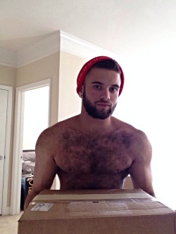 fortheloveofhairy:  oliveracedavis:  Here you are, Anon.  So beardy and so cute 