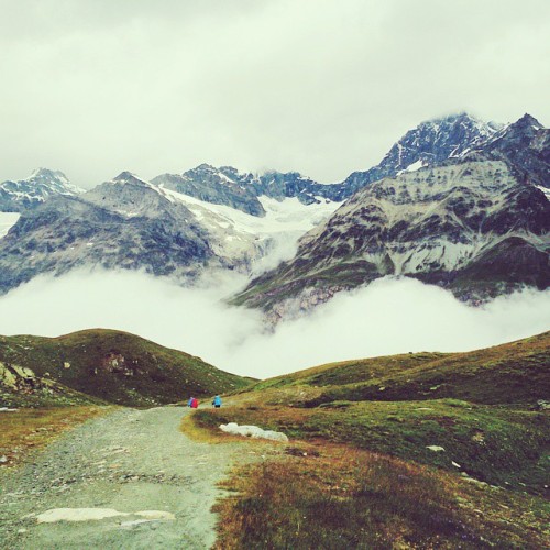 #tinypeopleinbigplaces edition Schwarzsee, Zermatt http://bit.ly/1mLZ3o7