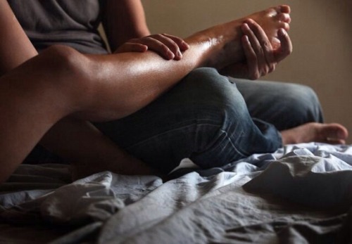 notsohiddendesires:  sh7774:  Sometimes you have to let it all go and just do you.  :)  You just HAD to put a cake in there too huh? Cake is my weakness… & cute boys. Lol.