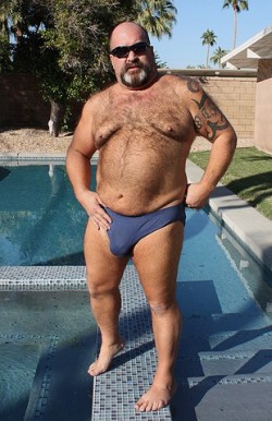 speedoweirdo:  Filthy daddy