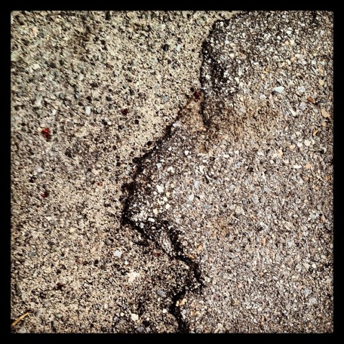 Face in the ground. #commute #iseefaces