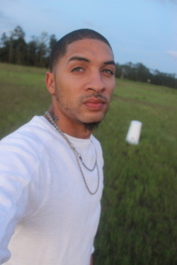 pradaboiswagg:  Unedited.  Beautiful !! 