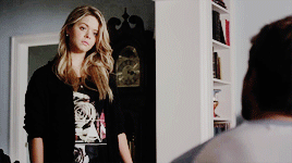 takeanempanada: Anon asked:↳ Alison DiLaurentis in S05E14 - Through a Glass, Darkly 