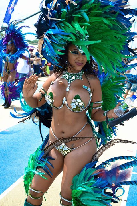 crazysexyusa:  Carnival
