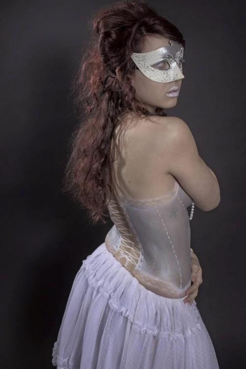 XXX modelmacc:  White BodyPaint Corset  photo