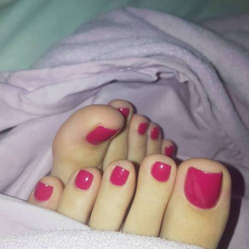 girlsfeetloverr: Lovelyyy