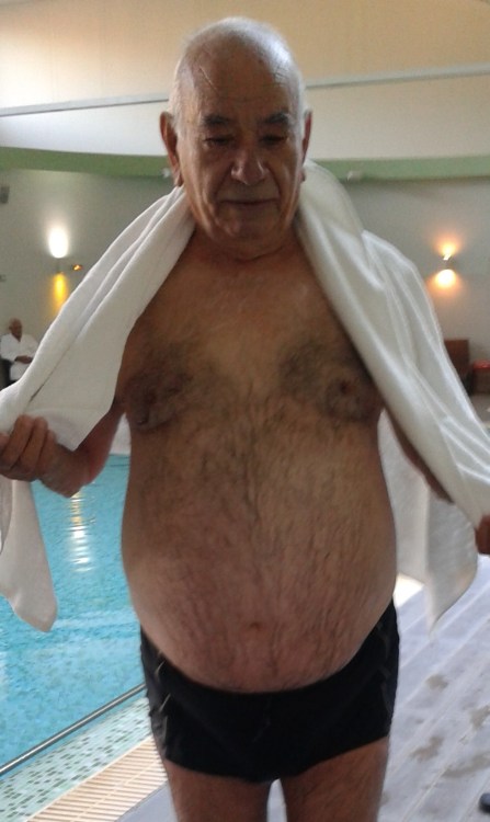The Granddad of my dreams…with very high sex appeal!One of the sexiest Granddads I came acros