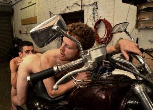 http://nudedriver.tumblr.com/post/104718094944