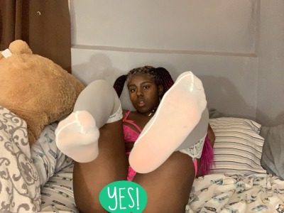 hennii:since times are hard for some, ive decided to do daily uploads and lower my