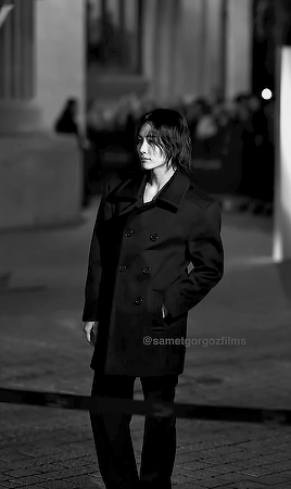 JEONGHAN Yves Saint Laurent Men’s Winter 23 Show Paris Fashion Week (c)