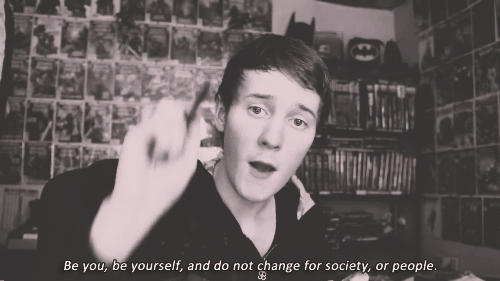 its-randomshit:  be you | Tumblr on We Heart It - http://weheartit.com/entry/127117959