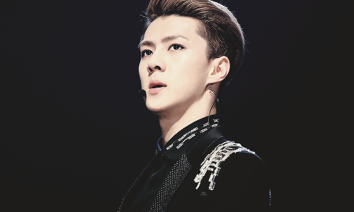 minpuffs:  Oh Dayum Sehun at The 50th Baek Sang Arts Awards  