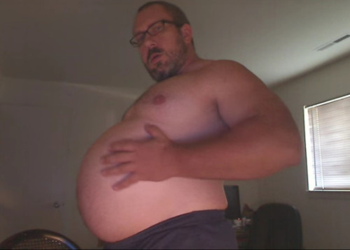 mpregdilfs: Dad was waddling around the room, taking deep breaths, when I walked in.  “Ar