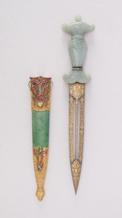 met-armsarmor:Dagger with Sheath, Arms and ArmorBequest of George C. Stone, 1935Metropolitan Museum 