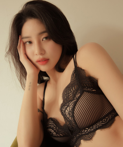 korean-dreams-girls:  JuWoo - April 11, 2019 2nd Set  