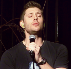 sensitivehandsomeactionman:Favorite moments | VegasCon 2015 [x]