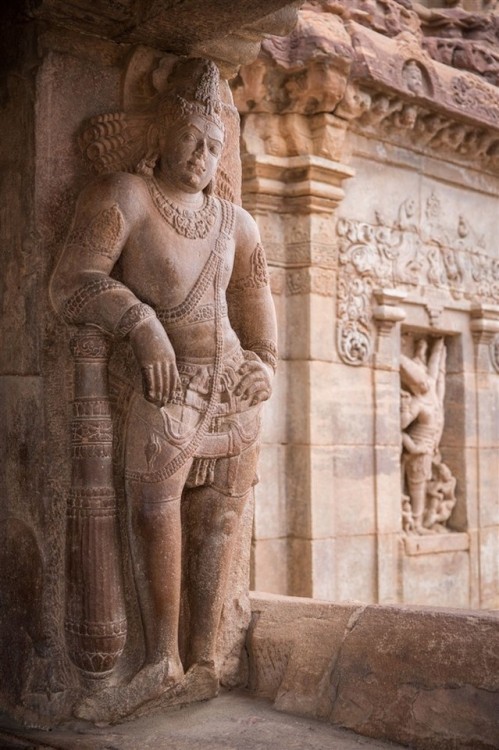 Dwarapalakas from Pattadakal, Karnataka, photos by Kevin Standage, more at https://kevinstandagephot