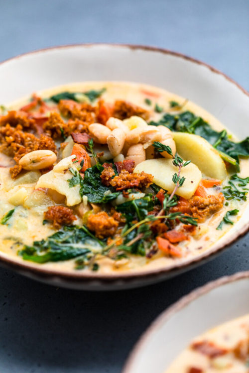 fuck-yeah-food: Vegan Zuppa Toscana Follow for more recipes Ingredients: 8 slices vegan bacon 1 lb v