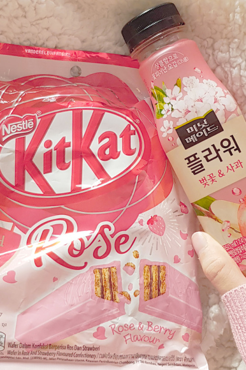 minnie-kittie:♡rose flavored kit-kat with cherry blossom &amp; apple juice ♡✘ PLEASE DO NOT REMO