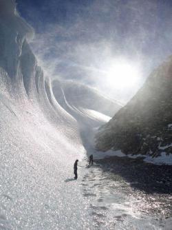 phroyd:  Frozen Wave Antartica photographer