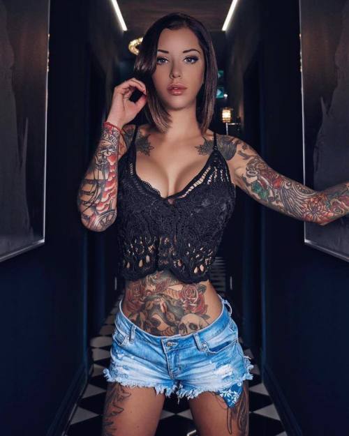 Insatiable taste for tattooed ladies