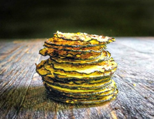 mylifecookbook:(via Zaatar Zucchini Chips (ww 1 pt) - My Life Cookbook)