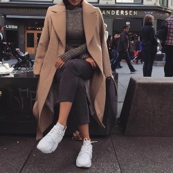 yourfashionfairy:  Pants / Trench Coat / Turtleneck Top 