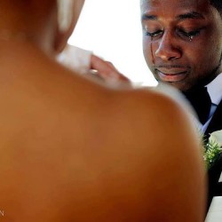 weddingdigestnaija:  Aww…when a man loves