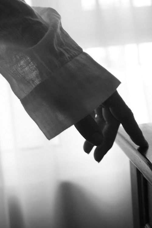 seekingasanctuary:  His shirt. Cool, crisp linen gliding over her body. His scent still clinging to the fabric, pulling her back to the memory of His touch.   His shirt. Covering her, the way His body would be at the end of the day. Enveloping her, the