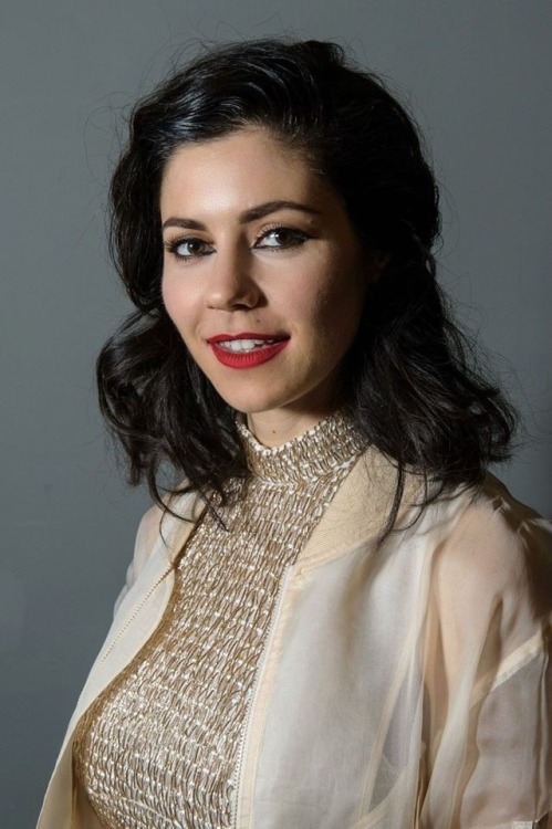 marinaspanda: Marina at the HMV signing • 17.03.2015