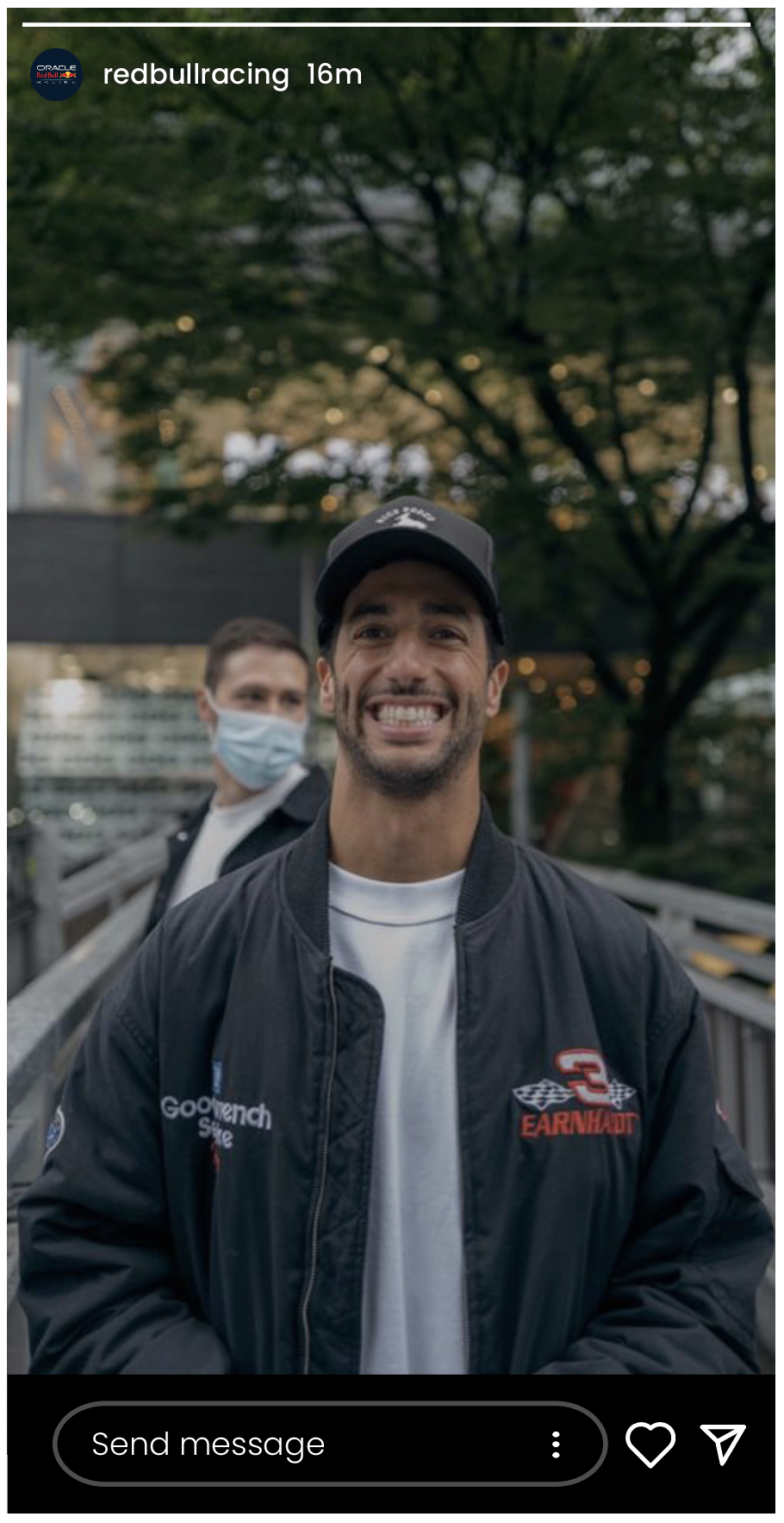 Secret Admin | Daniel Ricciardo Social Media Au