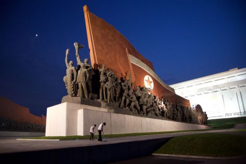 XXX Socialist Revolution monument, Pyongyang, photo