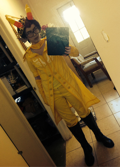 straightestgay:Some shots of my new fancy god tier outfit made by this super person based on ru