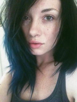 kennakittymeow:  No makeup, but did my cut