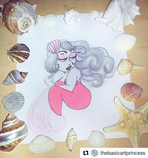 Artista @thebasicartprincess ・・・ #repost: The first day of MerMay!!! I&rsquo;m sooo happy thank 