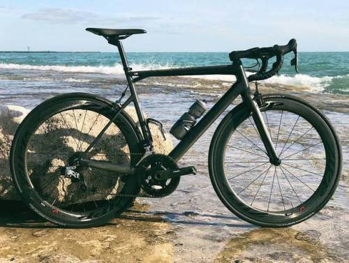 hizokucycles: #Repost from cyclist @wolf__bones - #cycling #biking #bmc #roadbike #roadcycling #hizo