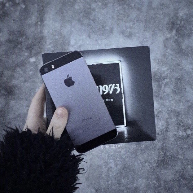 iphone 5s black tumblr