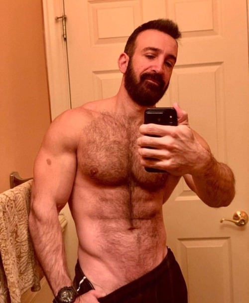 beardedhairyscruffhunks: OUR OWN HEROES @t_l_ydc has one of the most interesting account and we HIGH