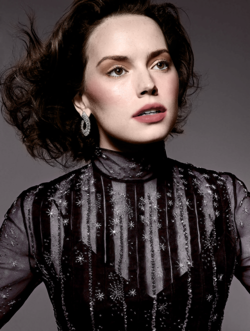 daisyjazzisobels: Daisy Ridley for Elle UK Magazine (colorized by me)