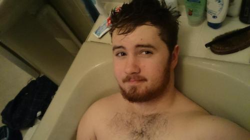 captainjaneways-bitch:  Bath time! porn pictures