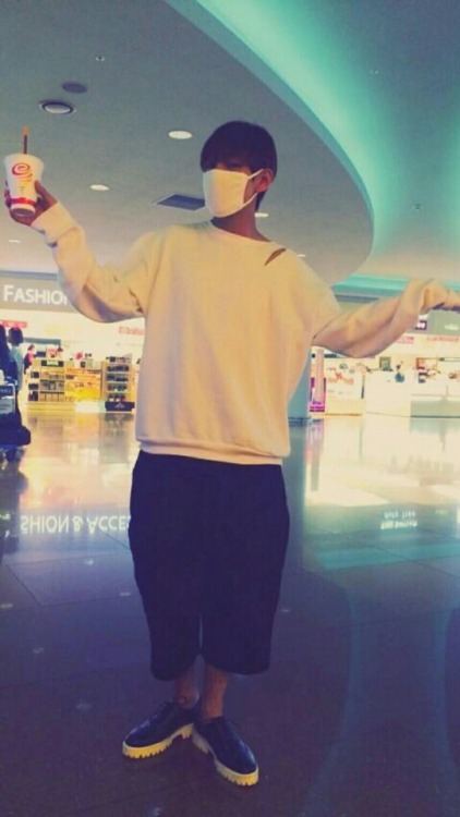 Featured image of post Lockscreen Bts Wallpaper Drawing / 564 x 1001 jpeg 66 кб.