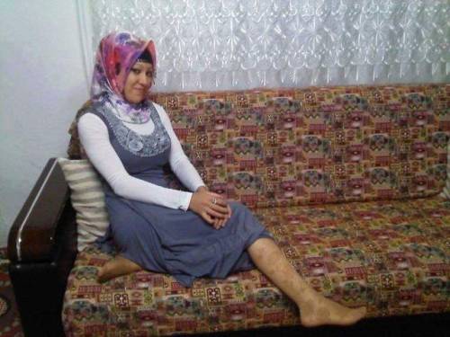 Turbanli corapli olgun