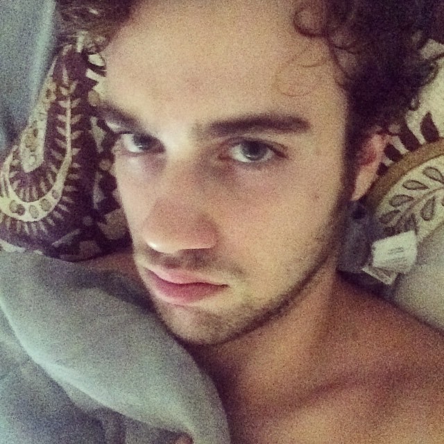 lucassbitcham:  I don’t wanna go to work. So lazy. 