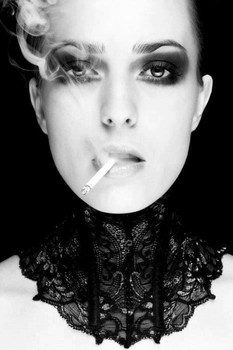 Sexy Smoking Girls