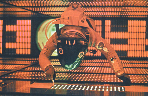 martinlkennedy: More images from 2001 A Space Odyssey from Cinefex magazine 85 2001