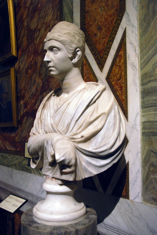 myglyptothek: Portrait of Domitia Lucilla, mother of Marcus Aurelius. II century AD. Pentelic marble